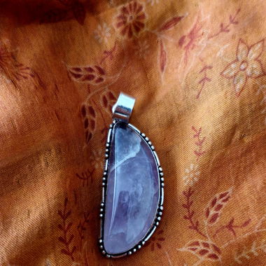 Collier avec améthyste naturelle