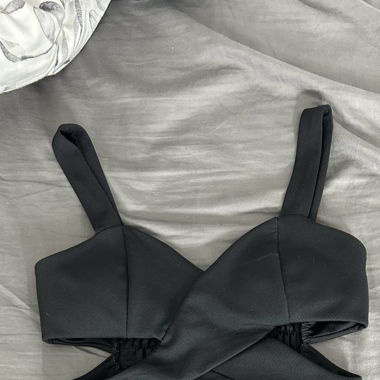 Schwarzer Top
