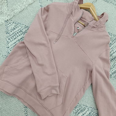Pink hoodie with zipper