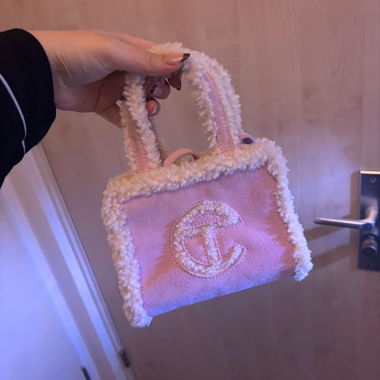 Borsa UGG x Telfar rosa