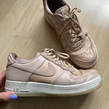 Nike Air Force 1 Rosé Sneaker