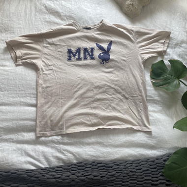 Baggy beige T-shirt