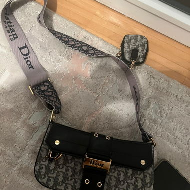 Sac bandoulière Christian Dior avec sangle