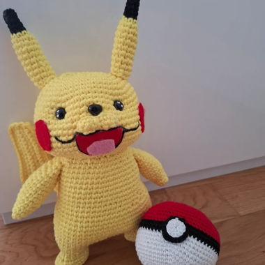 Peluche crochet Pikachu