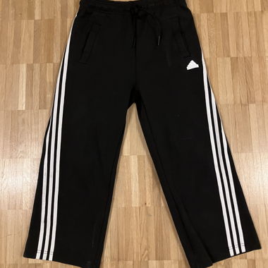 Adidas baggy sweatpants