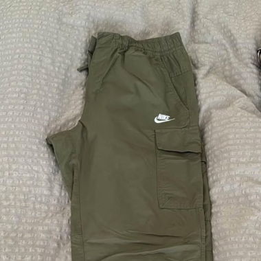 Cargo Nike