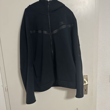 Nike tech 