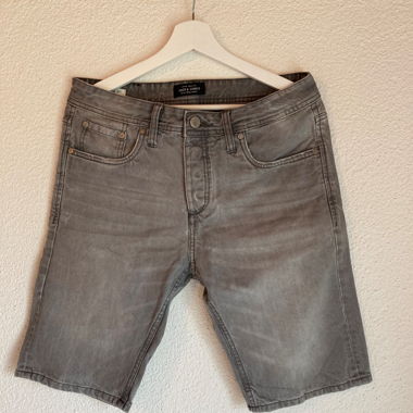 Kurze Hosen