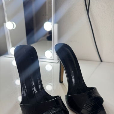 Black High Heels 