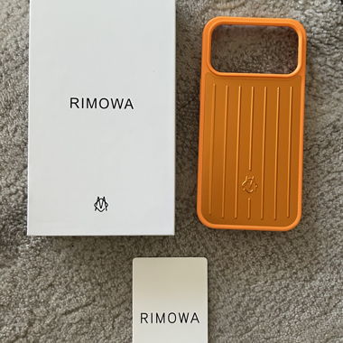 Rimova Aluminium Hülle orange (I Phone 17 pro max)