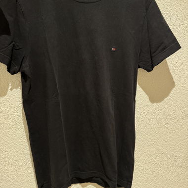 Blue Tommy hilfiger Tshirt size medium