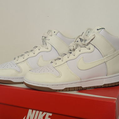 Nike Dunk High Sail Gum