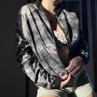 dünne jogging jacke