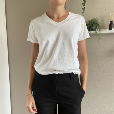 Shirt mit V-Ausschnitt