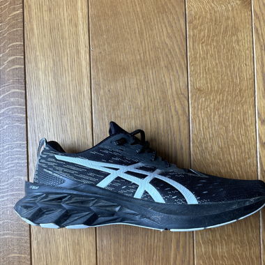 Asics Runningshoes Size 44