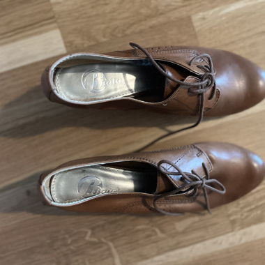 Schnürschuhe braun cognac