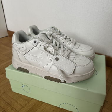 Off-White Out Of Office c/o Virgil Abloh 43