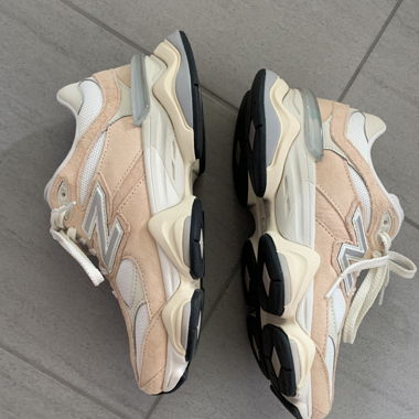 New Balance 9060 vintage rose, Gr. 40
