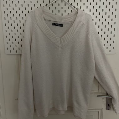 NewYorker Knitted Sweater (white)
