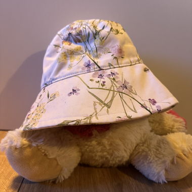 Bucket hat