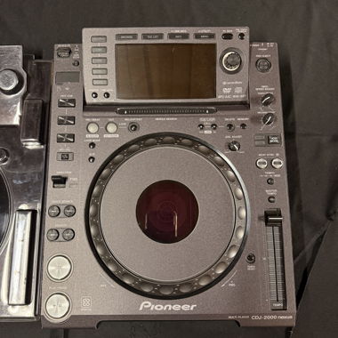 Pioneer CDJ-2000 Nexus