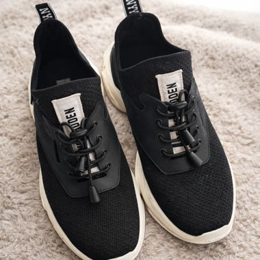 Steve Madden Sneakers