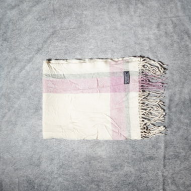 Burberry Schal Weiss mit Typischem Muster