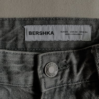 Graue Bershka Jeans