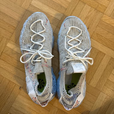 Nike Space Hippie 04