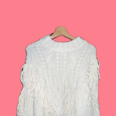 Strickpullover mit Fransen