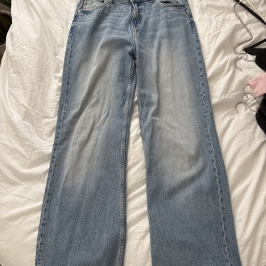 Bershka Wide-Leg Jeans
