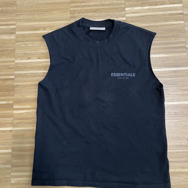 Fear of God Essentials T-shirt, M