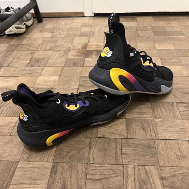 LA Lakers Basketball Shoes
