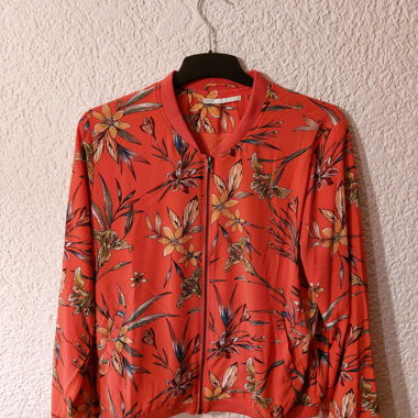 Leichte Jacke