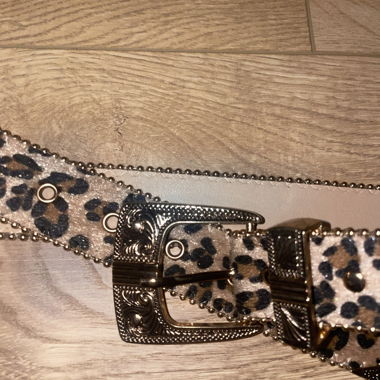 Cintura con stampa leopardata