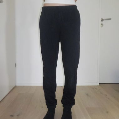 Schwarze Jogginghose