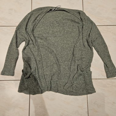 Grau gestrickter, offener Cardigan