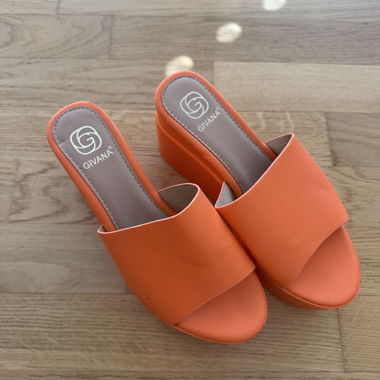 Zeppe mules a piattaforma arancioni