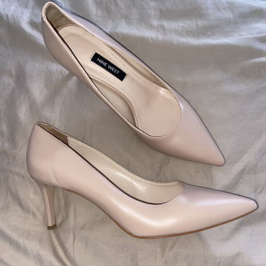 Escarpins nude Nine West à talons fins