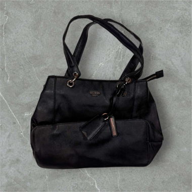 guess bag in black with lovely details