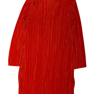 Red minidress