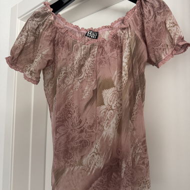 Blusa rosa stampata