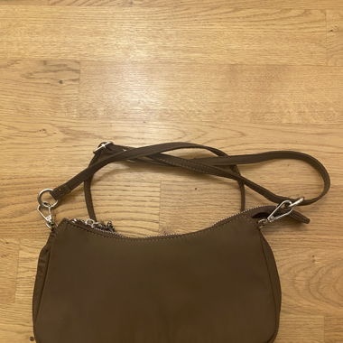 Shoulder bag