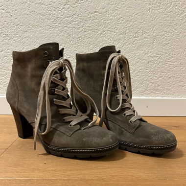 Stivaletti stringati Paul Green in pelle vera