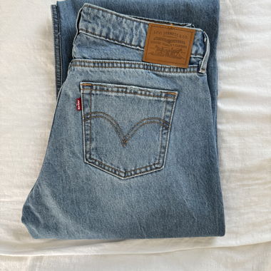 Jeans Levi's Low Loose Taille 28