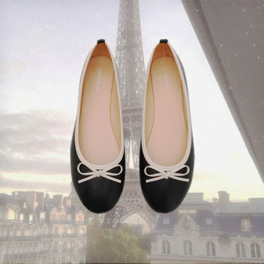 Cute coquette/chic ballet flats