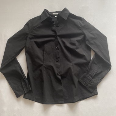 black shirt