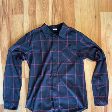 Chemise à manches longues à carreaux
