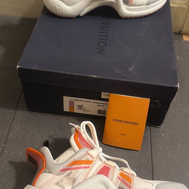 Basket LV blanche et orange 