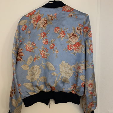Jacke mit Blumen